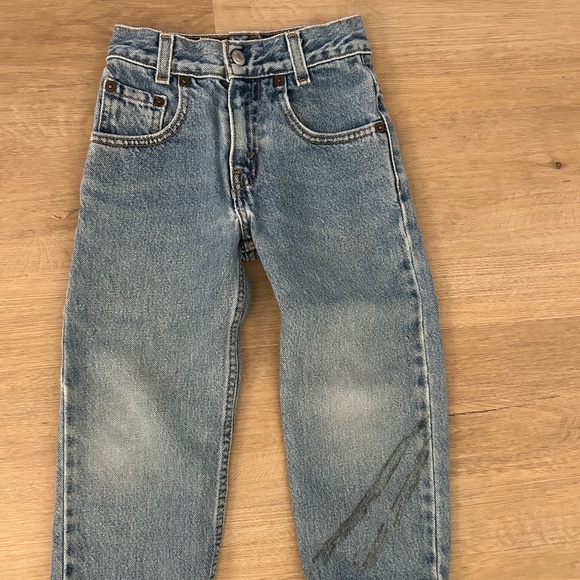 Boys Levi's 550 Relaxed Regular Jeans Size 5 - Picture 1 of 6